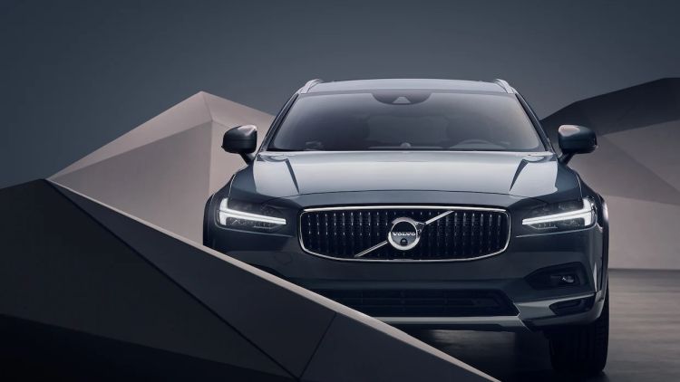 Volvo V90 Cross Country