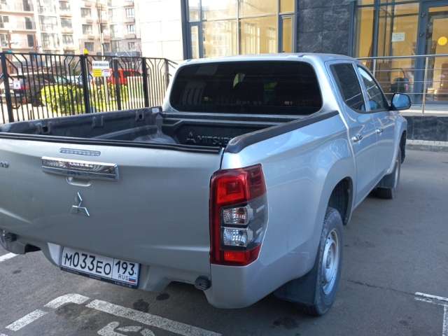 Mitsubishi L200 DC Invite+ 2.4d 6MT 2021