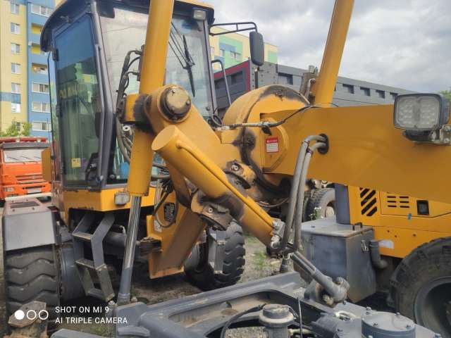 XCMG GR215A автогрейдер  2021