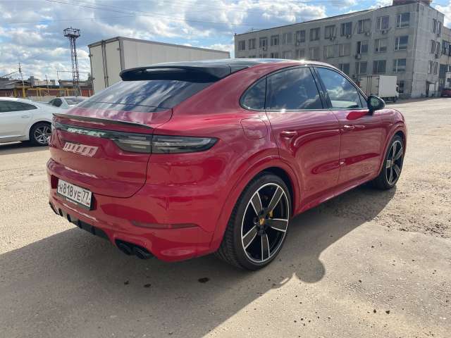 Porsche Cayenne GTS Coupe 2021