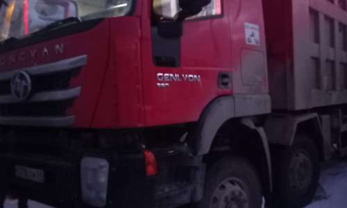Hongyan CQ3406HV39 8x4 Самосвал
