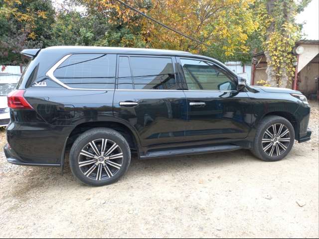 Lexus LX 570 Heritage V8 2021