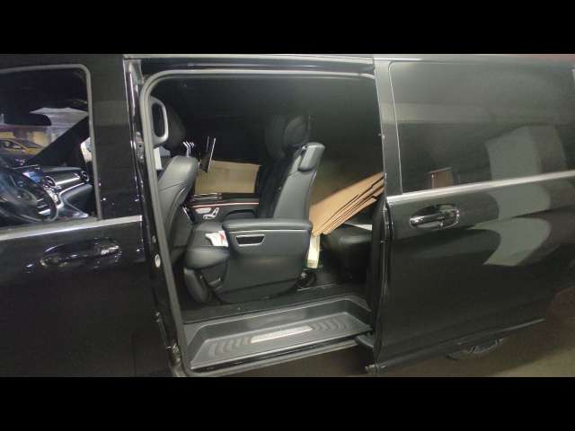 Mercedes-Benz V 300 d Extralong 2022