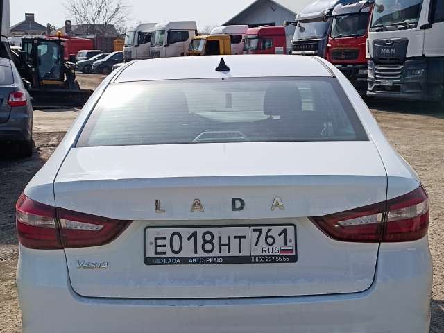 Lada Vesta седан Comfort 1.6 106hp 5MT 2023