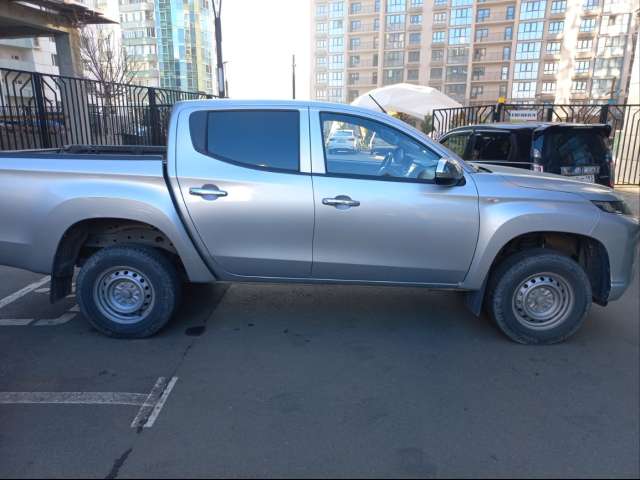 Mitsubishi L200 DC Invite+ 2.4d 6MT 2021