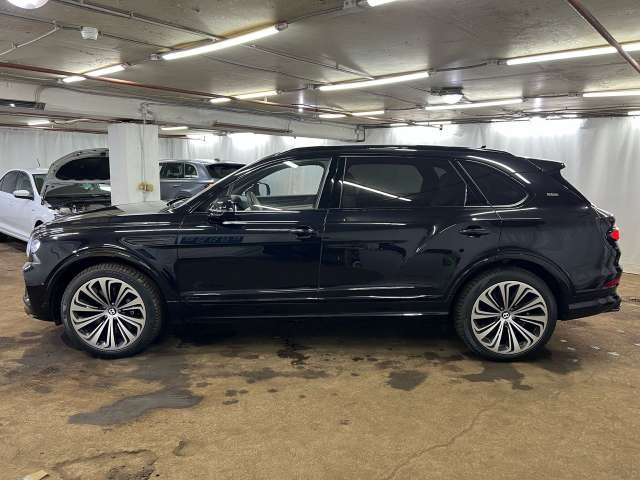 Bentley Bentayga V8 2023