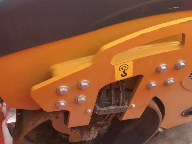 XCMG XMR403 Каток дорожный вибрационный  2022