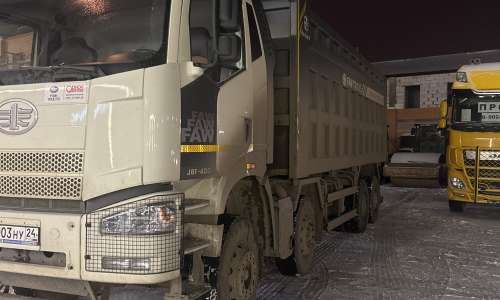 FAW CA 3310 8x4 Самосвал