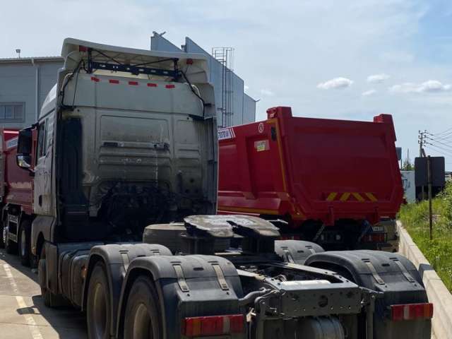 SITRAK ZZ4256V364HE 6x4 седельный тягач  2022