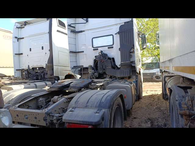 FAW J7 CA4180P77K25E5 Седельный тягач 4х2  2023