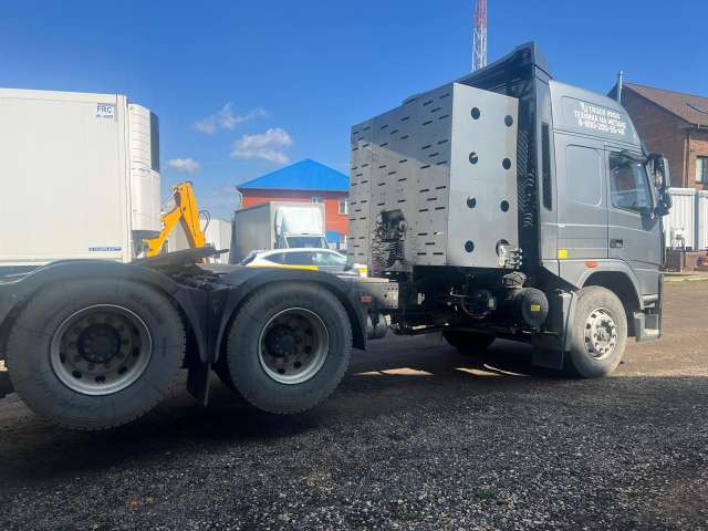 Dayun CGC4250 6x4 Седельный тягач  2023