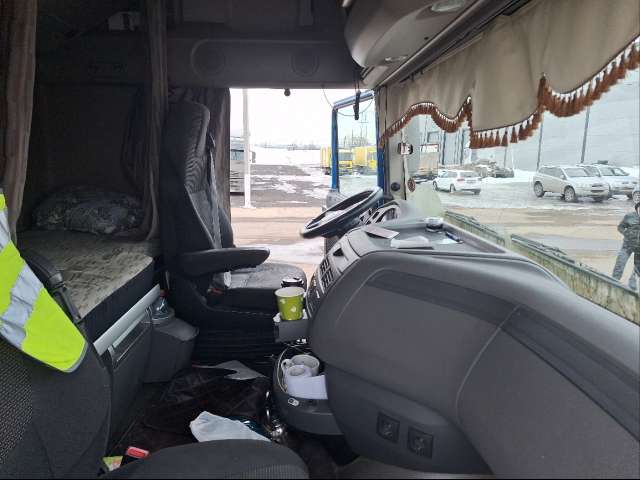 DAF XF 6x2 Седельный тягач  2017