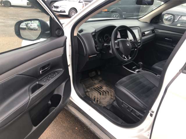 Mitsubishi Outlander Instyle 2.4 CVT 4WD 2021