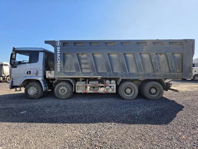SHACMAN SX33186V366 8x4 Самосвал 2023