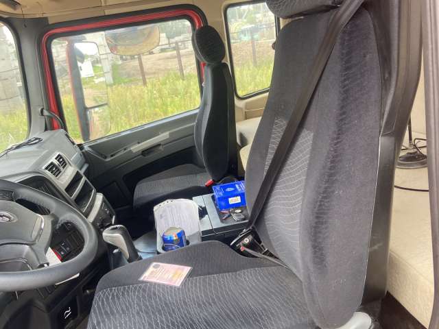 SHACMAN SX42584V324 6х4 Седельный тягач  2022