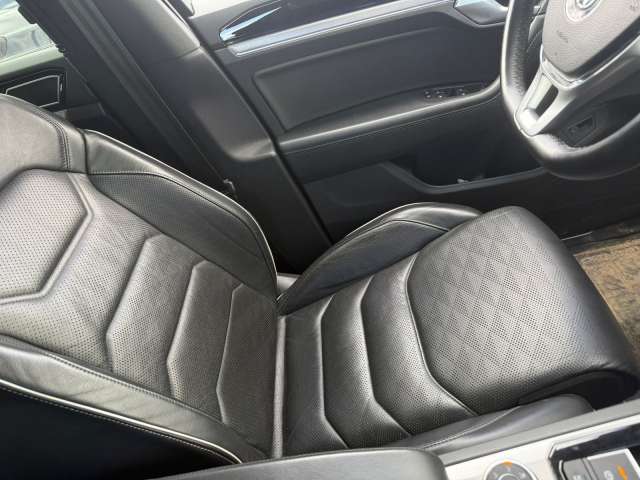 Volkswagen Touareg Business Atmosphere V6 3.0 TDI 249hp 8AT 2020