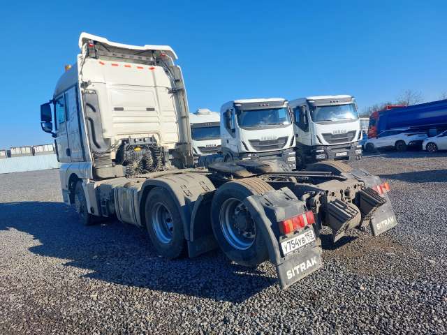 SITRAK C7H MAX 6x2 ZZ4256V363HE1 Седельный тягач 2023