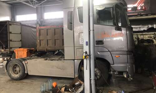 FOTON Auman EST A 4x2 седельный тягач