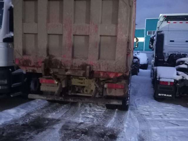 Hongyan CQ3406HV39 8x4 Самосвал  2023