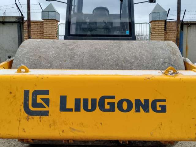 LIUGONG 6618E Каток грунтовый  2022