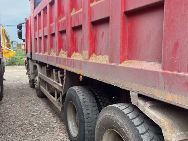 Hongyan 908 8x4 Самосвал  2022
