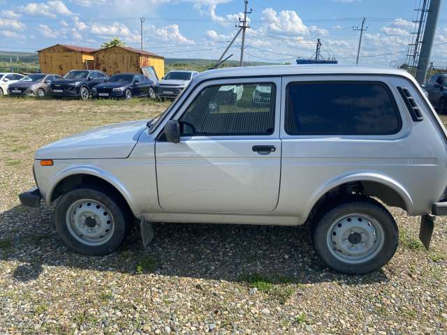 Lada Niva Legend 3 дв Luxe'22 1.7 5MT 2022