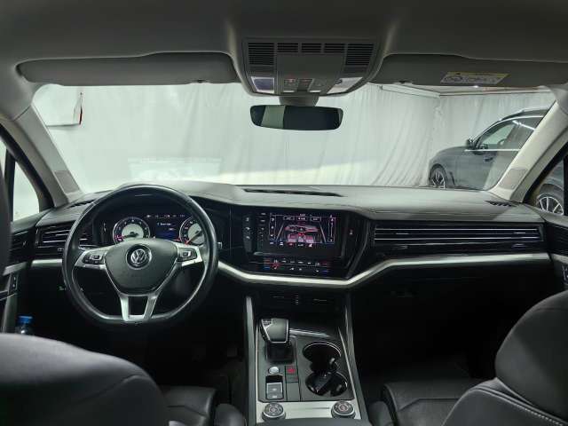 Volkswagen Touareg Respect 2.0 TSI 249hp 8AT 2020
