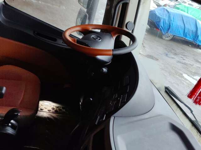 FOTON Auman EST A 4x2 седельный тягач  2023