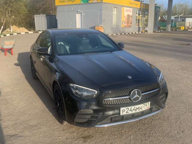 Mercedes Benz е седан детейлинг