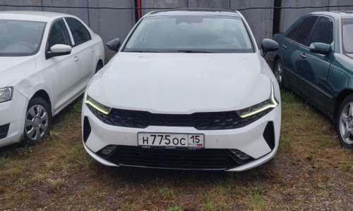 KIA K5