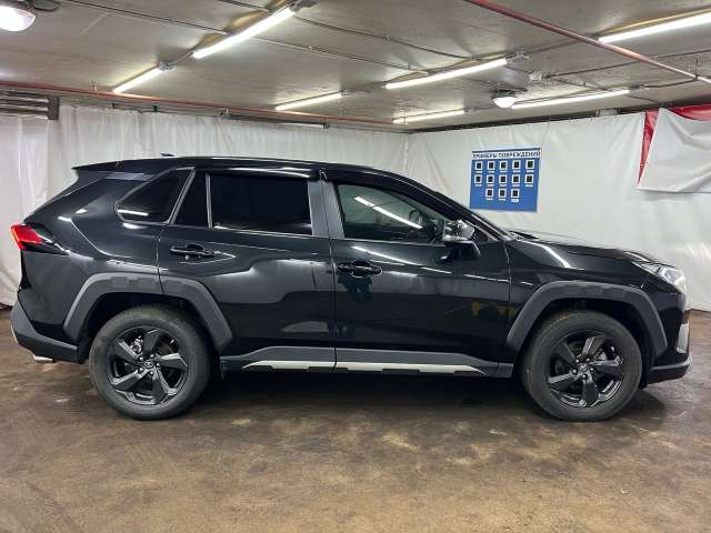 Toyota RAV4 Style 2.0 CVT 4WD 2023