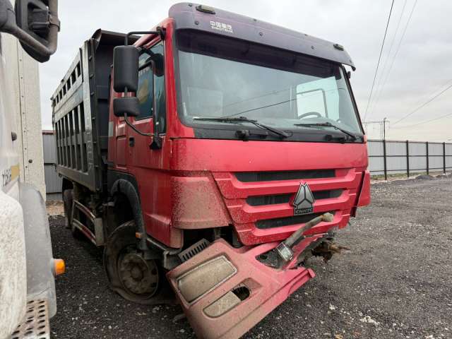 HOWO HW76 ZZ3327S3847E 6x4 Самосвал  2021