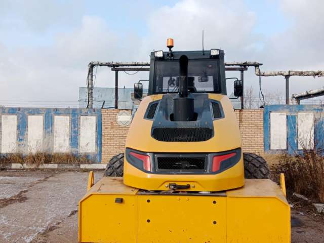 LIUGONG 6618E Каток грунтовый  2022