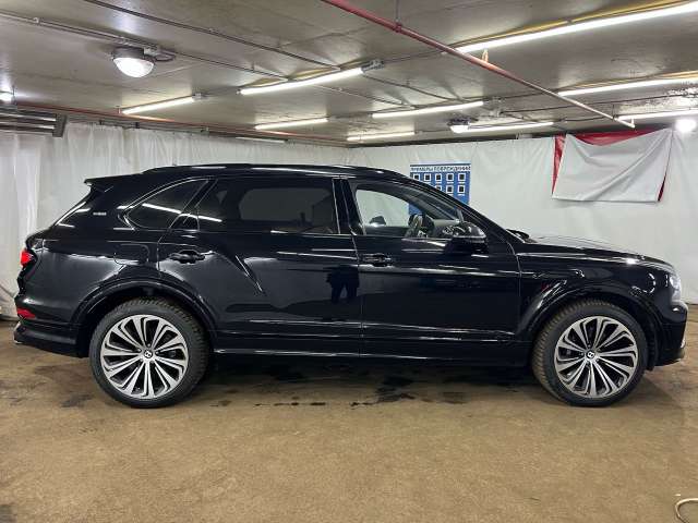Bentley Bentayga V8 2023