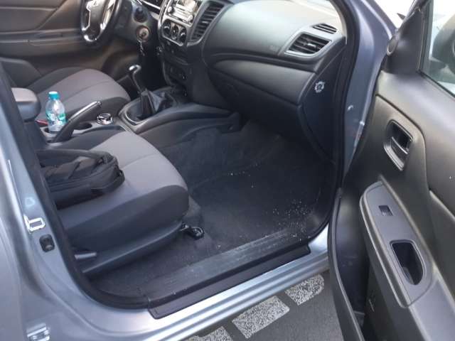 Mitsubishi L200 DC Invite+ 2.4d 6MT 2021