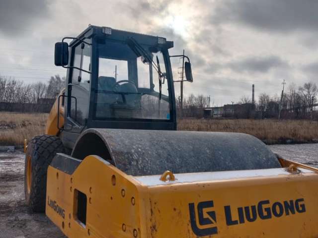 LIUGONG 6618E Каток грунтовый  2022