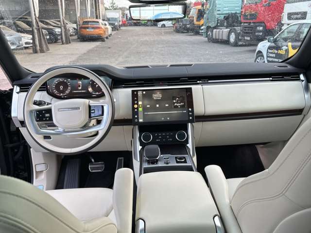 Land Rover Range Rover LWB V8 Turbo 4.4 HSE 2022