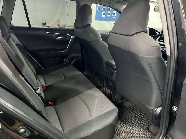 Toyota RAV4 Style 2.0 CVT 4WD 2023