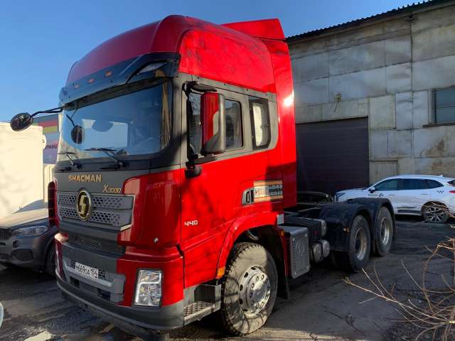 SHACMAN SX42584W324C 6x4 Седельный тягач  2022