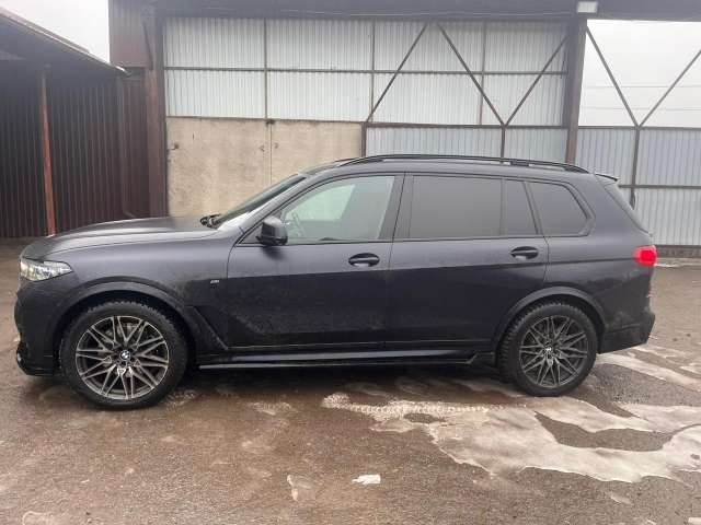 BMW X7 M50d M Special 2021