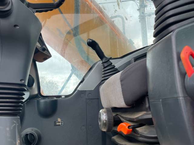 Hyundai R210W-9S Экскаватор  2019