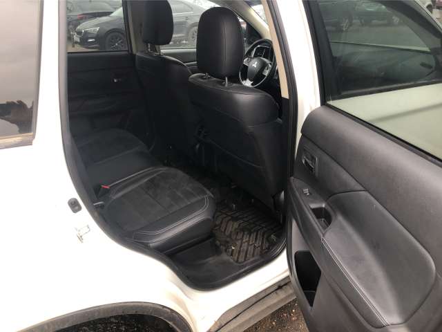 Mitsubishi Outlander Instyle 2.4 CVT 4WD 2021