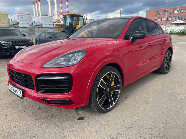 Porsche Cayenne GTS Coupe 2021