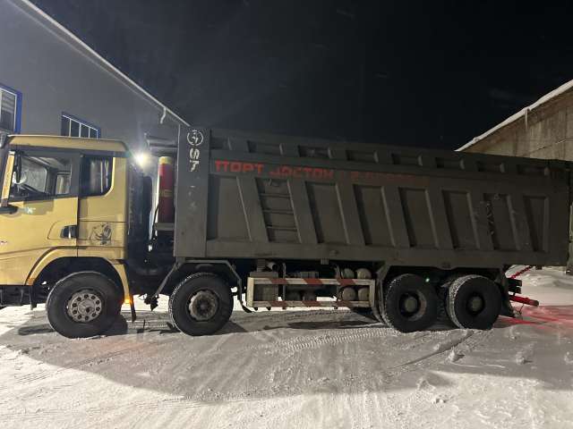 SHACMAN SX33186V366 8x4 Самосвал  2023