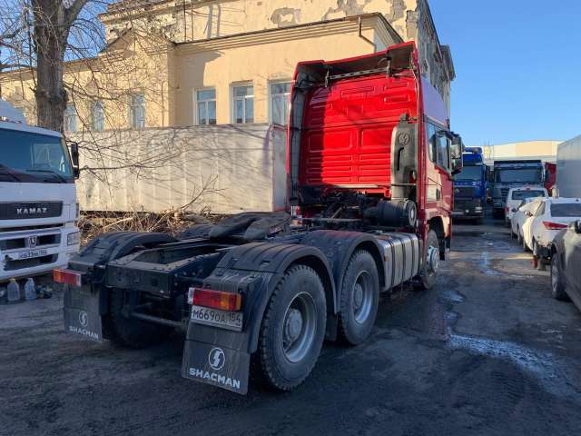 SHACMAN SX42584W324C 6x4 Седельный тягач  2022