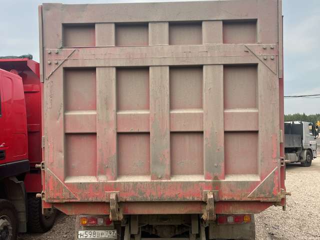 Hongyan 908 8x4 Самосвал  2022