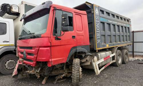HOWO HW76 ZZ3327S3847E 6x4 Самосвал 