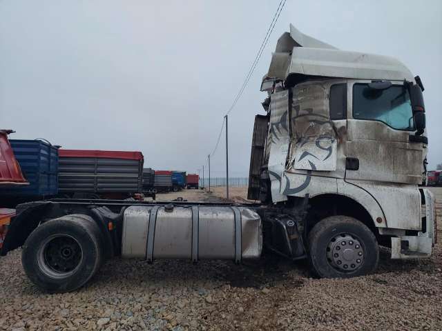 SITRAK ZZ4186V361HE 4x2 Седельный тягач  2023