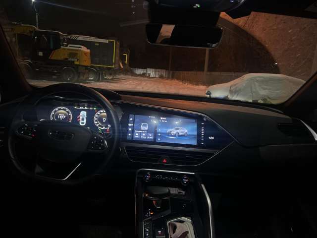 Geely Tugella Flagship 2.0T (238 hp) 8AT 4WD 2023