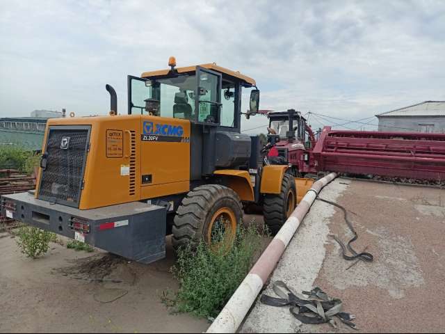 XCMG ZL30FV Фронтальный погрузчик  2022